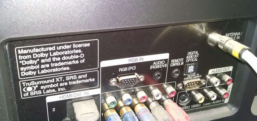 remote input jack on LG tv